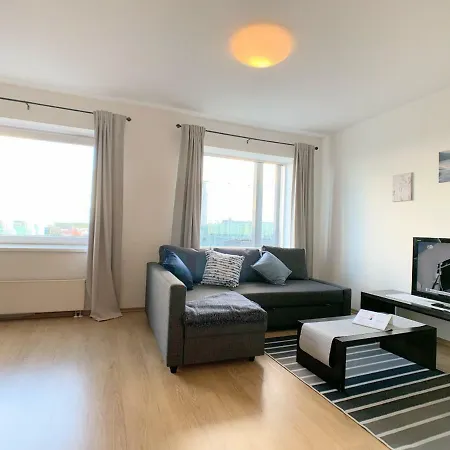 8th Floor City View Διαμέρισμα